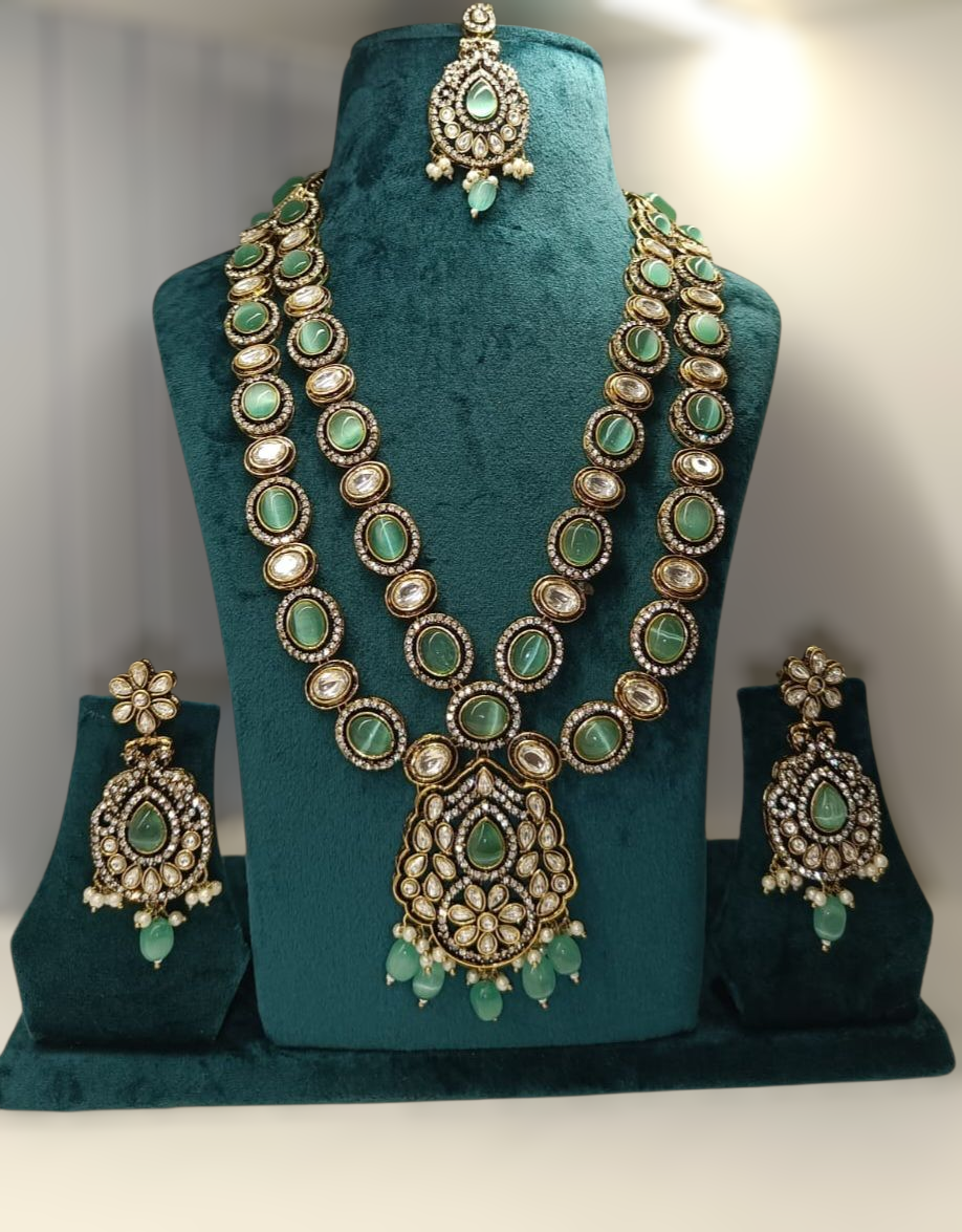 Hiraola's Product Image